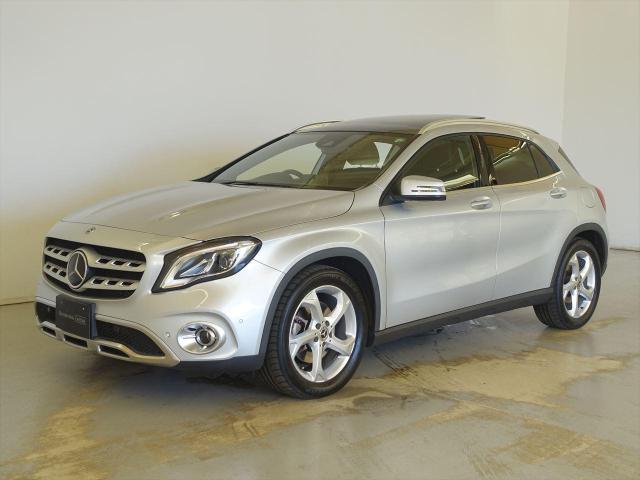 GLA220 4MATIC レーダーセーフティパッケージ・プレミアムパッケージ