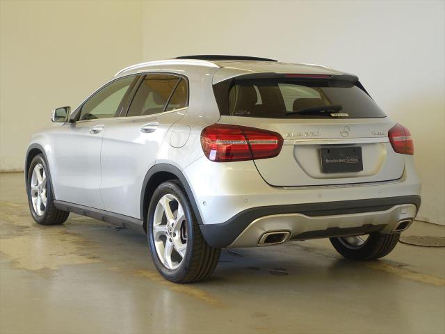 GLA220 4MATIC レーダーセーフティパッケージ・プレミアムパッケージ