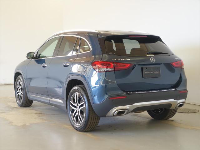 GLA200 d 4MATIC ナビゲーションパッケージ