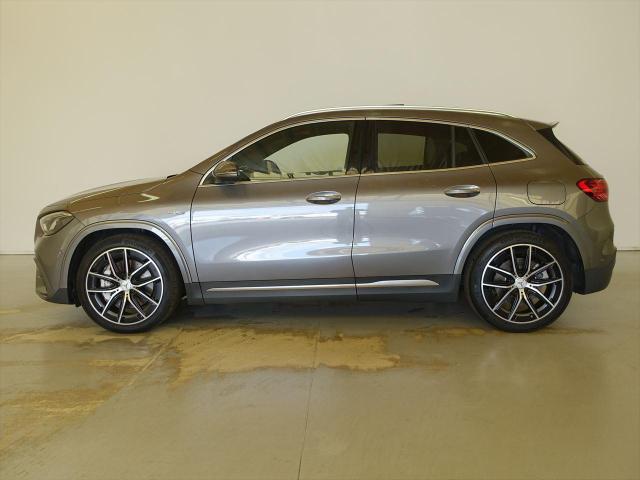メルセデス‐AMG GLA35 4MATIC AMGパフォーマンスパッケージ・アドバンスドパッケージ