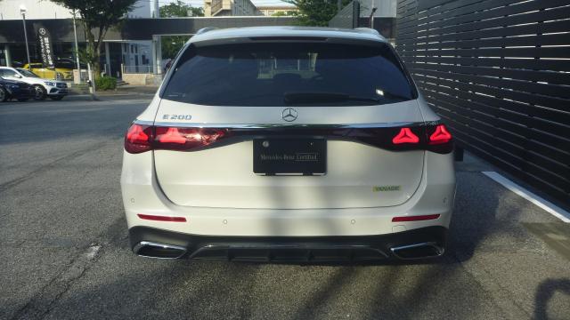 E200 ステーションワゴン アバンギャルド AMGラインパッケージ・レザーエクスクルーシブパッケージ・アドバンスドパッケージ・デジタルインテリアパッケージ
