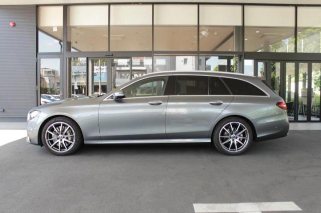 E300 ステーションワゴン スポーツ エクスクルーシブパッケージ
