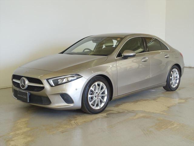 A250 4MATIC セダン レーダーセーフティパッケージ・ナビゲーションパッケージ