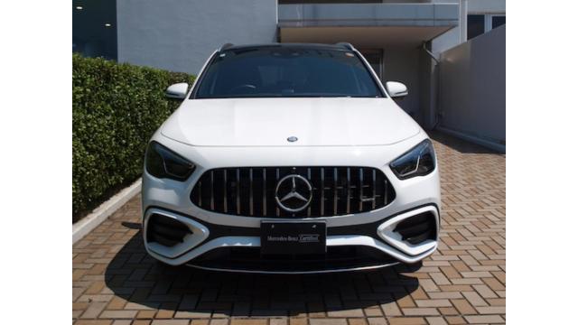 メルセデス‐AMG GLA35 4MATIC