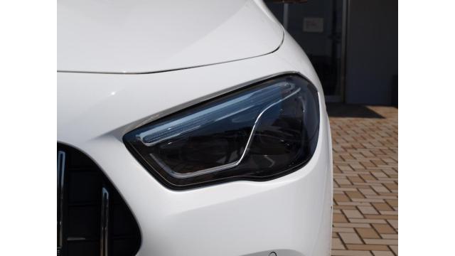 メルセデス‐AMG GLA35 4MATIC