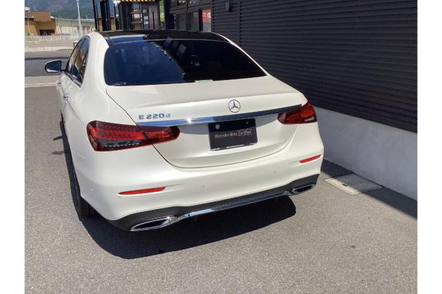 E220 d スポーツ AMGラインインテリアパッケージ・エクスクルーシブパッケージ