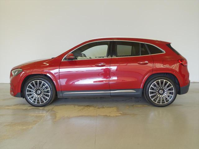 GLA200 d 4MATIC AMGラインパッケージ