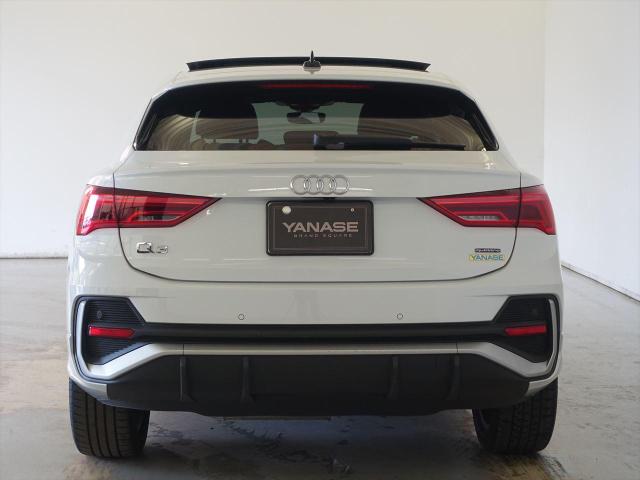 Q3 スポーツバック 35 TDI クワトロ Sライン
