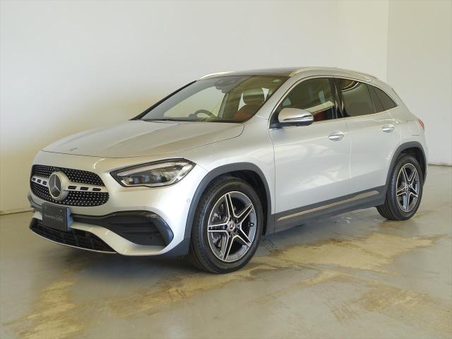 GLA200 d 4MATIC AMGライン AMGレザーエクスクルーシブパッケージ・アドバンスドパッケージ・ナビゲーションパッケージ