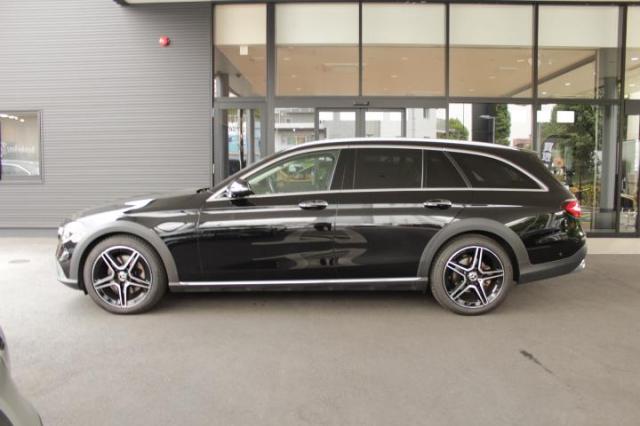 E220 d 4MATIC オールテレイン エクスクルーシブパッケージ