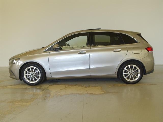B200 d レザーエクスクルーシブパッケージ・アドバンスドパッケージ・レーダーセーフティパッケージ・ナビゲーションパッケージ