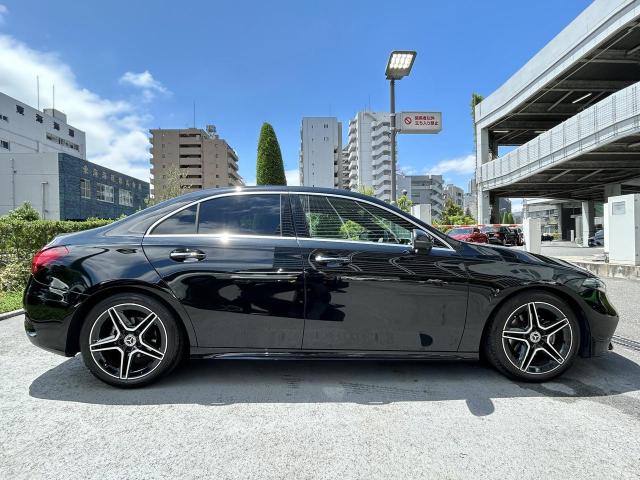 A180 セダン AMGラインパッケージ・AMGレザーエクスクルーシブパッケージ・アドバンスドパッケージ・ナビゲーションパッケージ