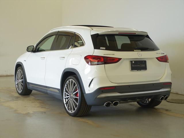 メルセデス‐AMG GLA45 S 4MATIC+ AMGパフォーマンスパッケージ・AMGアドバンスドパッケージ