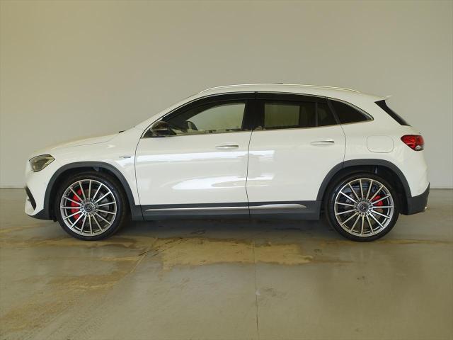 メルセデス‐AMG GLA45 S 4MATIC+ AMGパフォーマンスパッケージ・AMGアドバンスドパッケージ