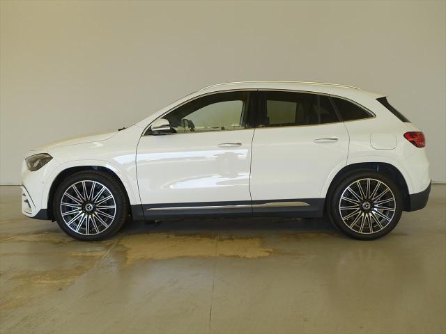GLA200 d 4MATIC AMGラインパッケージ