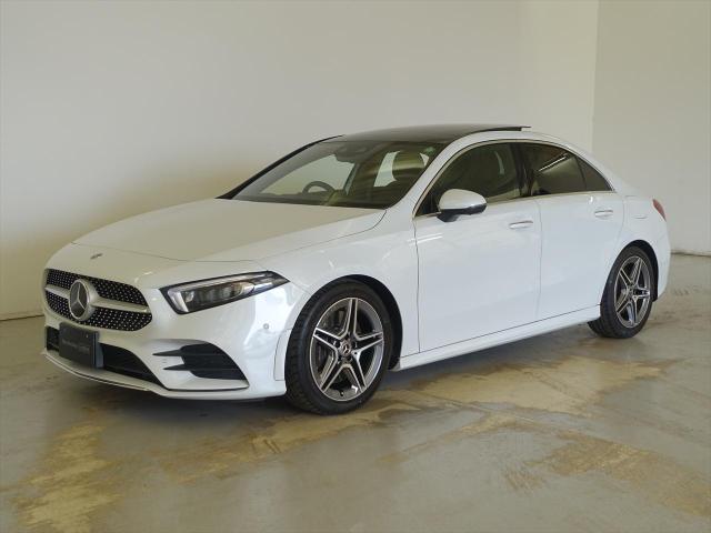 A250 4MATIC セダン AMGレザーエクスクルーシブパッケージ・レーダーセーフティパッケージ・アドバンスドパッケージ・ナビゲーションパッケージ