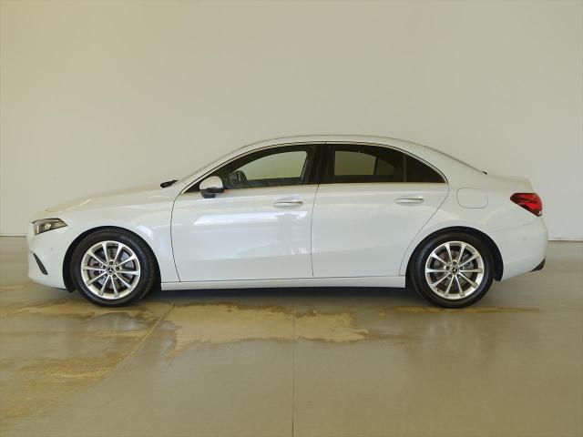 A250 4MATIC セダン レーダーセーフティパッケージ・ナビゲーションパッケージ