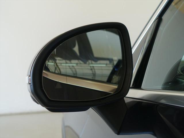 GLC220 d 4MATIC AMGラインパッケージ・AMGレザーエクスクルーシブパッケージ・ドライバーズパッケージ