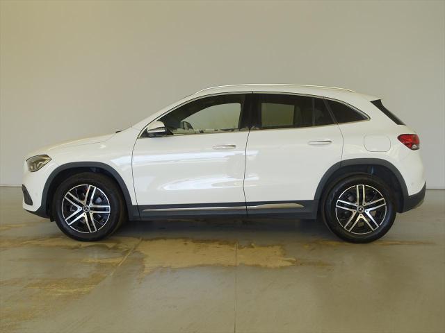 GLA200 d 4MATIC ナビゲーションパッケージ