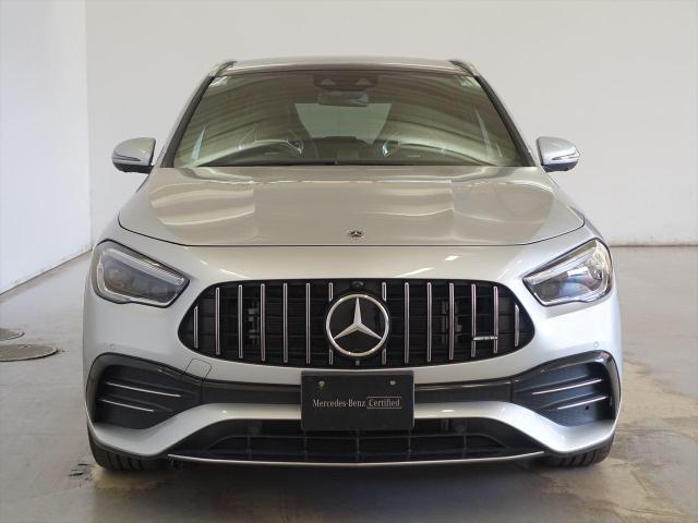 メルセデス‐AMG GLA35 4MATIC AMGパフォーマンスパッケージ・AMGアドバンスドパッケージ・ナビゲーションパッケージ