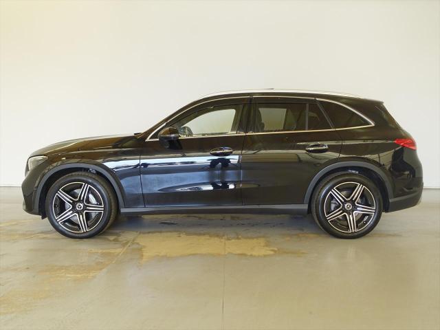 GLC220 d 4MATIC AMGラインパッケージ・AMGレザーエクスクルーシブパッケージ・ドライバーズパッケージ