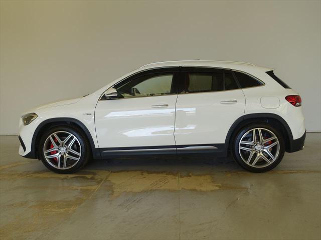 メルセデス‐AMG GLA45 S 4MATIC+ AMGパフォーマンスパッケージ・AMGアドバンスドパッケージ