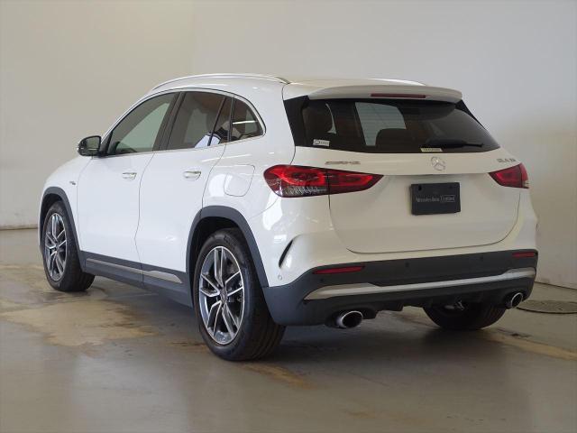 メルセデス‐AMG GLA35 4MATIC