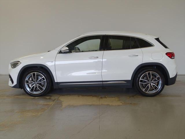 メルセデス‐AMG GLA35 4MATIC