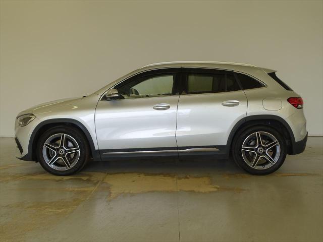 GLA200 d 4MATIC AMGライン ナビゲーションパッケージ