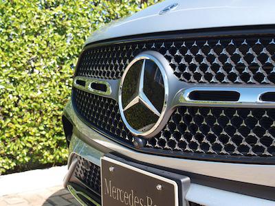 GLC220 d 4MATIC AMGラインパッケージ・AMGレザーエクスクルーシブパッケージ・ドライバーズパッケージ