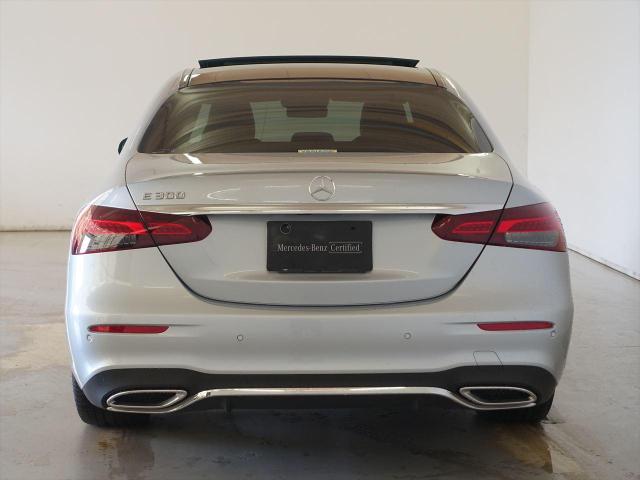 E300 スポーツ エクスクルーシブパッケージ