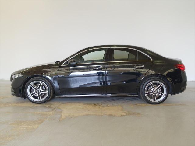 A200 d セダン AMGライン AMGレザーエクスクルーシブパッケージ・レーダーセーフティパッケージ・アドバンスドパッケージ・ナビゲーションパッケージ