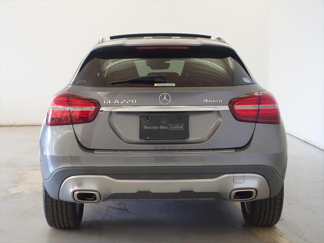GLA220 4MATIC レザーエクスクルーシブパッケージ・レーダーセーフティパッケージ