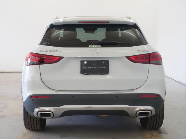 GLA200 d 4MATIC ナビゲーションパッケージ