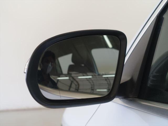 GLA200 d 4MATIC ナビゲーションパッケージ