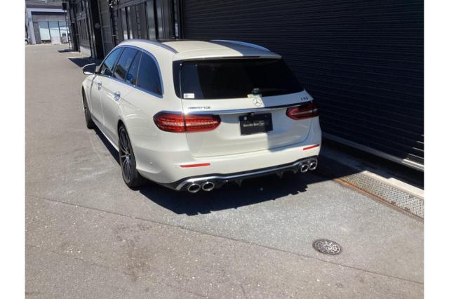 メルセデス-AMG E53 4MATIC+ ステーションワゴン エクスクルーシブパッケージ