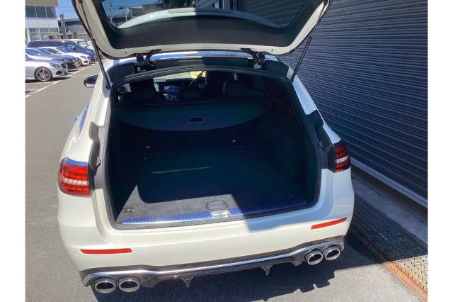メルセデス-AMG E53 4MATIC+ ステーションワゴン エクスクルーシブパッケージ