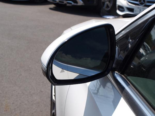 E220 d ステーションワゴン アバンギャルド AMGラインパッケージ・レザーエクスクルーシブパッケージ・アドバンスドパッケージ・デジタルインテリアパッケージ