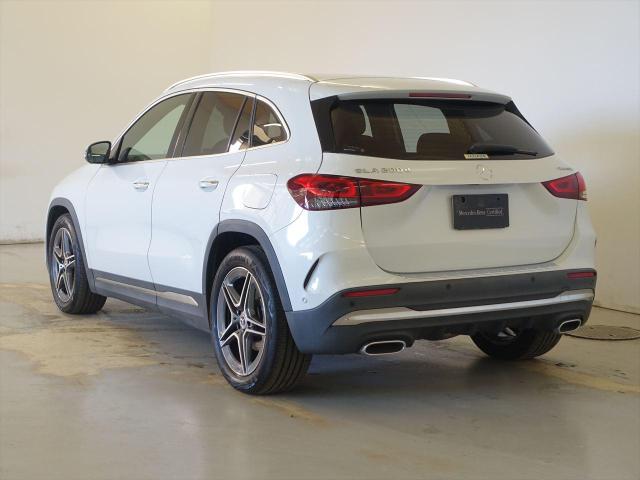 GLA200 d 4MATIC AMGライン アドバンスドパッケージ・ナビゲーションパッケージ