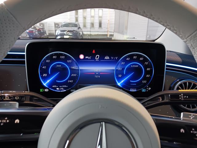 EQE350 4MATIC SUV ローンチエディション