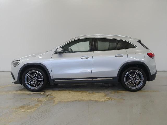 GLA200 d 4MATIC AMGラインパッケージ