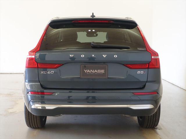 XC60 ウルトラ B5 AWD