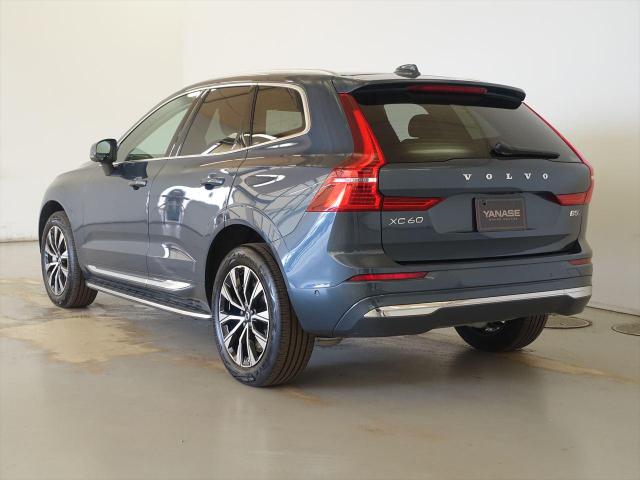 XC60 ウルトラ B5 AWD