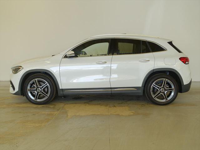 GLA200 d 4MATIC AMGラインパッケージ・アドバンスドパッケージ