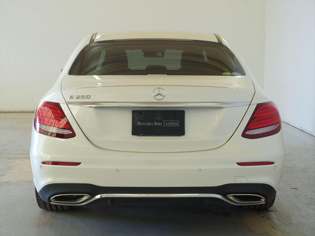 E250 アバンギャルド スポーツ レザーパッケージ