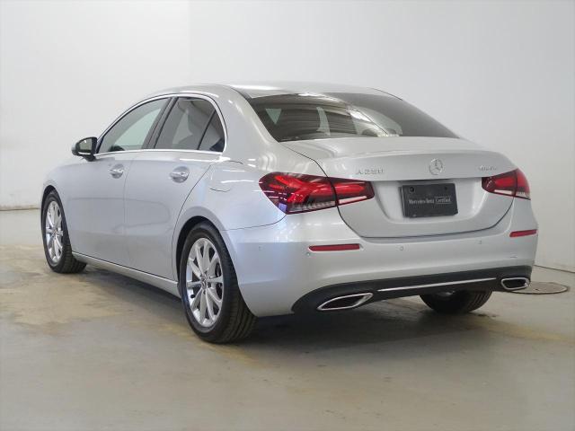 A250 4MATIC セダン レーダーセーフティパッケージ・ナビゲーションパッケージ