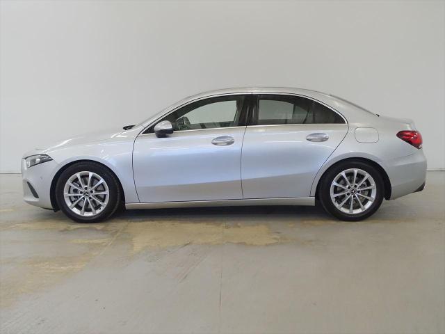 A250 4MATIC セダン レーダーセーフティパッケージ・ナビゲーションパッケージ