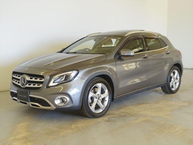 GLA220 4MATIC レーダーセーフティパッケージ・プレミアムパッケージ