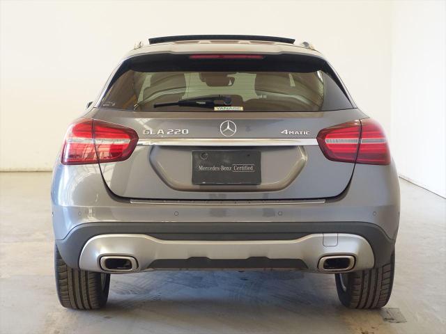 GLA220 4MATIC レーダーセーフティパッケージ・プレミアムパッケージ