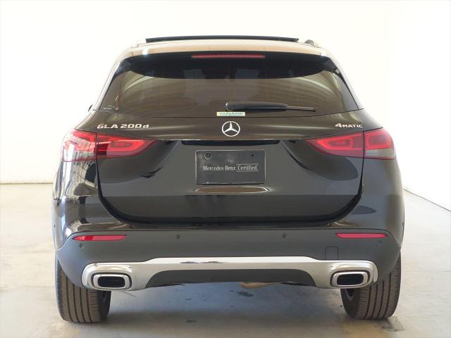 GLA200 d 4MATIC レザーエクスクルーシブパッケージ